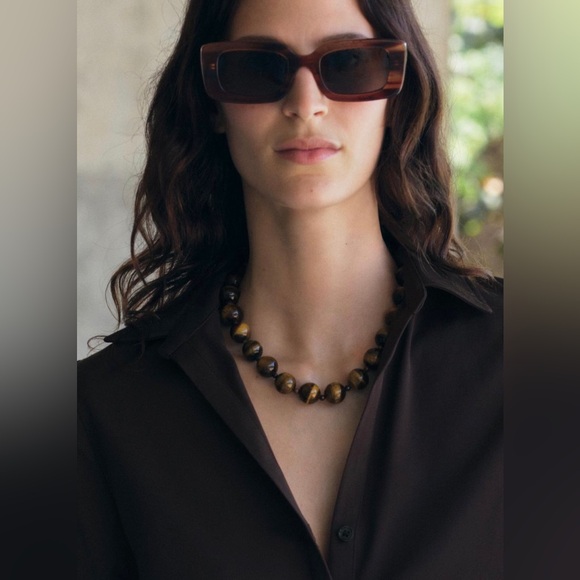 RECTANGULAR ACETATE SUNGLASSES
Color: Chocolate 
100% UV protection